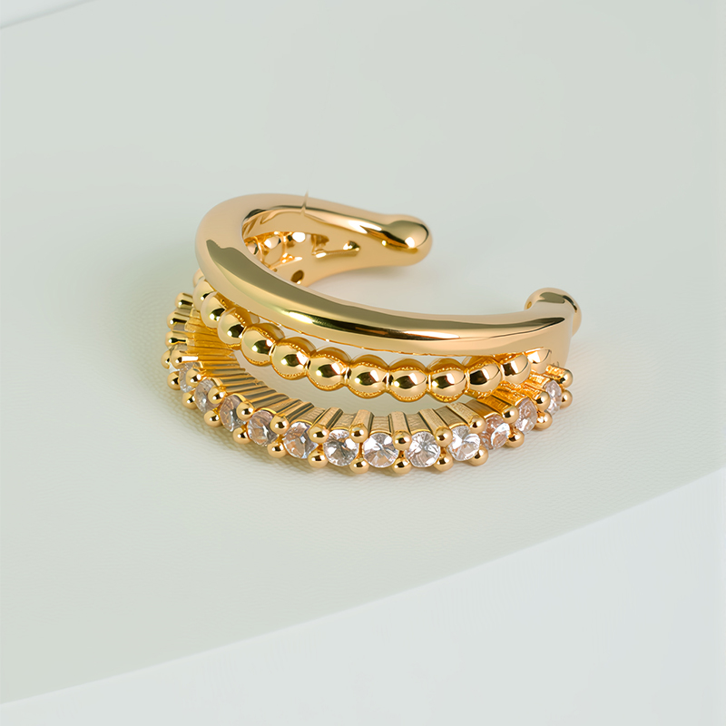 Helix Cartilage Ring - حلقة أذن هندسية مجوفة مرصعة بالزركون