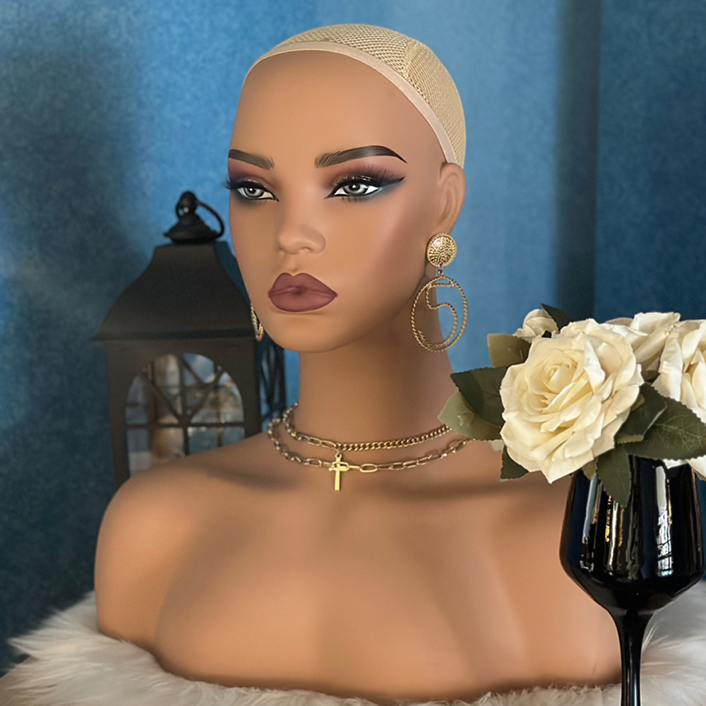 Body Jewelry Europe - Yajukai أوروبا عارضة أزياء واقعية رئيس