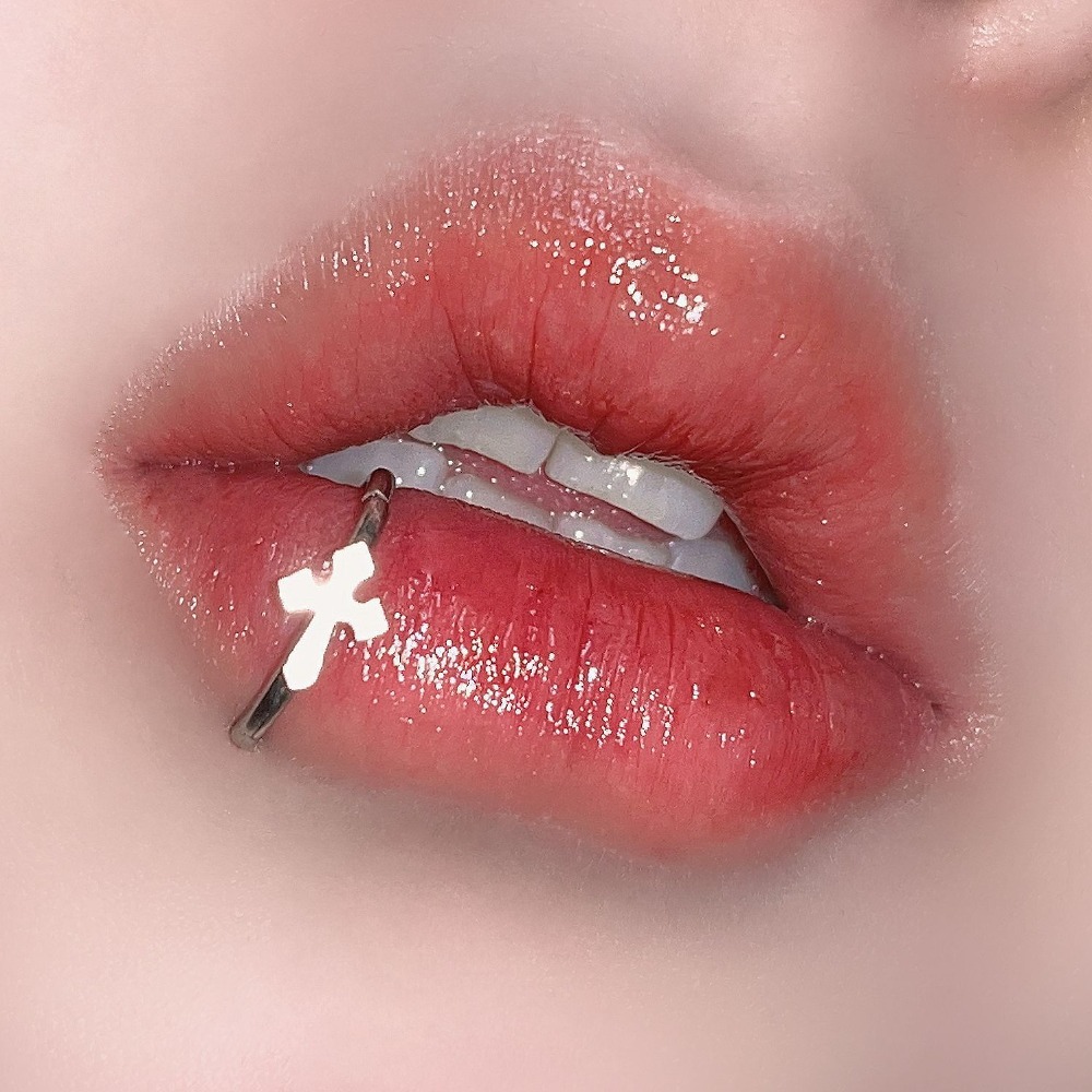 حلقة شفاه دائرية مغلقة بتصميم  - مراجعة Body Jewelry Europe وسعره