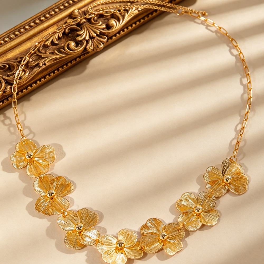 سلسلة خصر معدنية ذهبية اللون ب - مراجعة Body Jewelry Charms وسعره